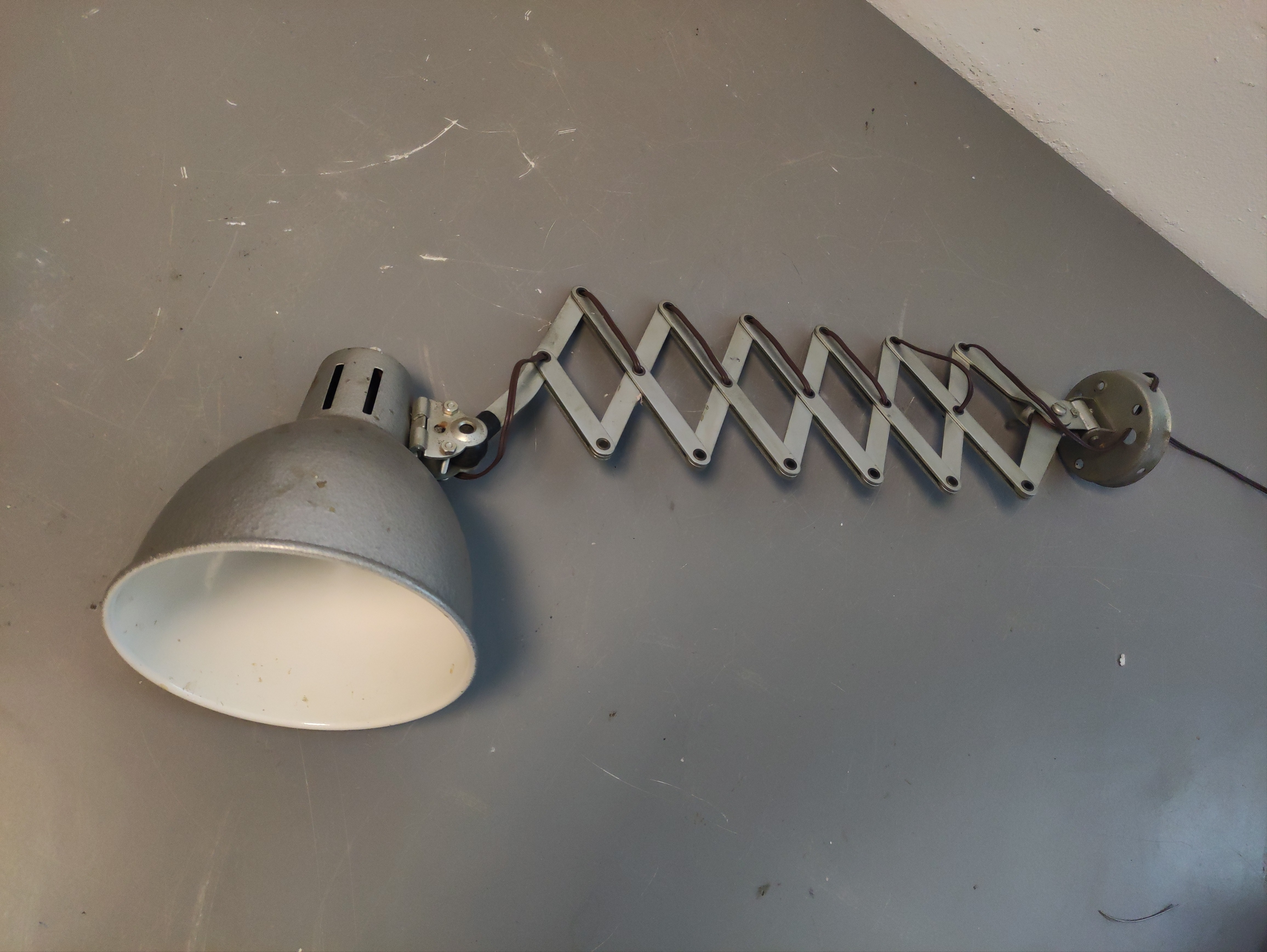 lampara aplique flexo metal e27 28x38-78x14.5 1u